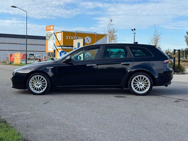 Alfa romeo 159 sportwagon 2.2 jts sport 2006 | 06-tn-tx iaw - afbeelding 19 van  34