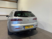 Alfa romeo 159 sportwagon 2.4 jtd elegante q4 l-786-vt - afbeelding 15 van  20