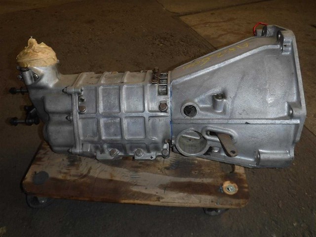 Alfa romeo 2600 spider engine & gearbox | original italian classic drivetrain - afbeelding 6 van  12