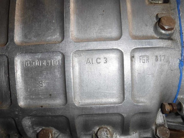 Alfa romeo 2600 spider engine & gearbox | original italian classic drivetrain - afbeelding 7 van  12