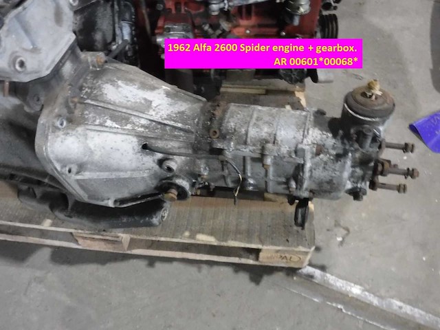 Alfa romeo 2600 spider engine & gearbox | original italian classic drivetrain - afbeelding 12 van  12