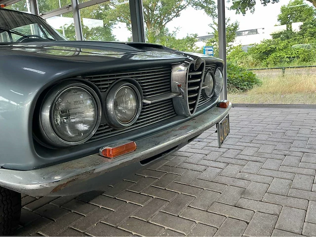 Alfa romeo 2600 sprint | 2.6 | 1964 | 145 pk | youngtimer - afbeelding 21 van  26