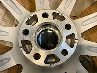 Alfa romeo 8,0jx18h2 velg - afbeelding 3 van  3