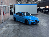 Alfa romeo giulia 2.0 280pk 2018 - afbeelding 17 van  19