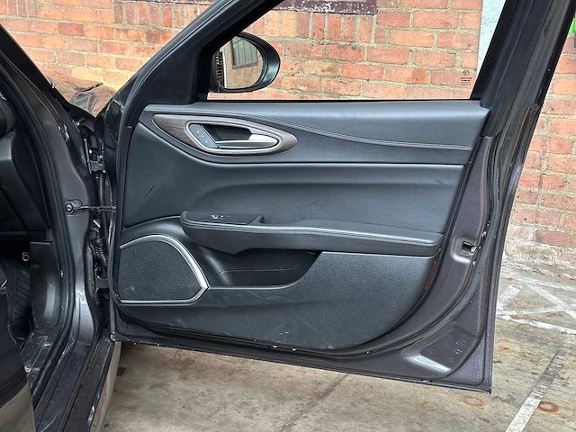 Alfa romeo giulia 2.0 t awd veloce repetti b4 + gepantserd 280pk 2019, jdk-05-s - afbeelding 50 van  66