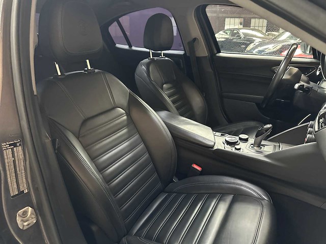 Alfa romeo giulia 2.0 t awd veloce repetti b4 + gepantserd 280pk 2019, jdk-05-s - afbeelding 54 van  66