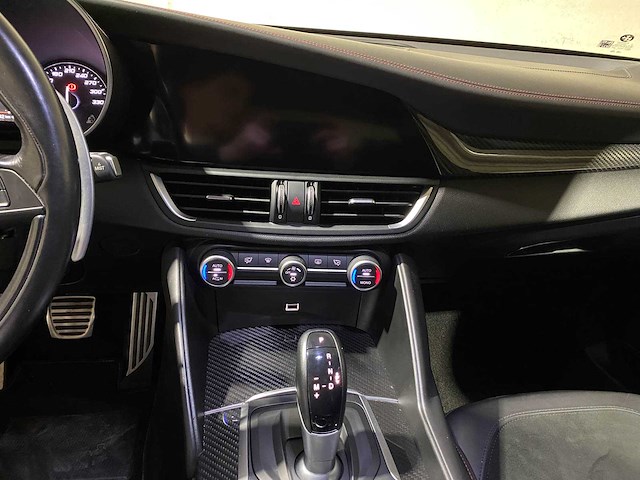 Alfa romeo giulia 2.9 v6 quadrifoglio 510pk 2016, hdv-68-v - afbeelding 7 van  17