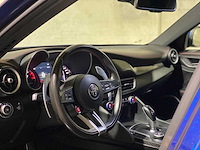 Alfa romeo giulia 2.9 v6 quadrifoglio 510pk 2016, hdv-68-v - afbeelding 9 van  17