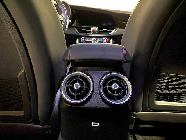 Alfa romeo giulia 2.9 v6 quadrifoglio 510pk 2016, hdv-68-v - afbeelding 12 van  17