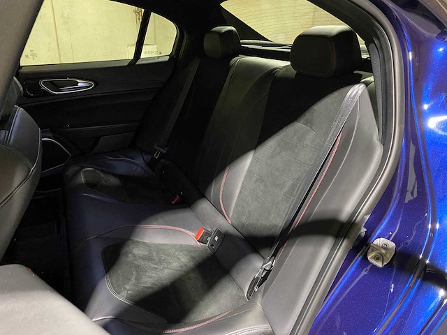 Alfa romeo giulia 2.9 v6 quadrifoglio 510pk 2016, hdv-68-v - afbeelding 13 van  17