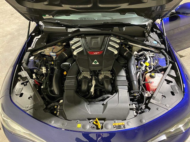 Alfa romeo giulia 2.9 v6 quadrifoglio 510pk 2016, hdv-68-v - afbeelding 16 van  17