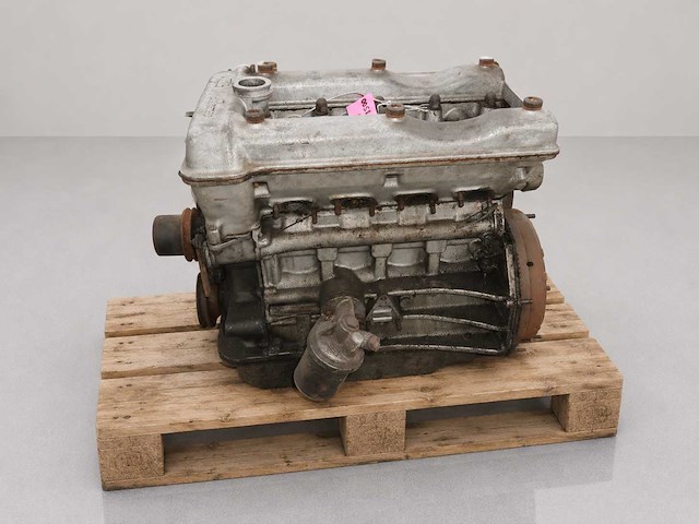 Alfa romeo giulia super 1600 engine | original italian classic engine - afbeelding 1 van  6