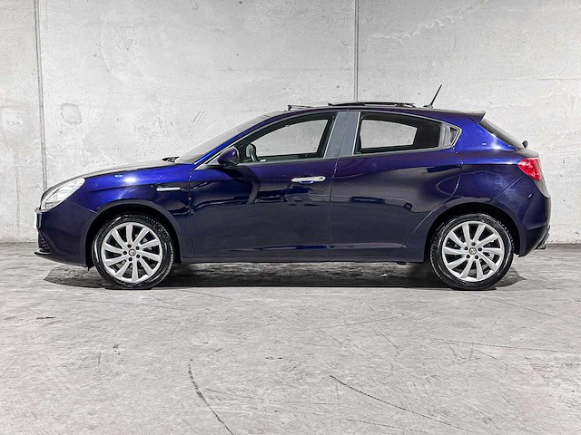 Alfa romeo giulietta 1.4 t distinctive 120pk 2010, kx-159-r - afbeelding 8 van  43