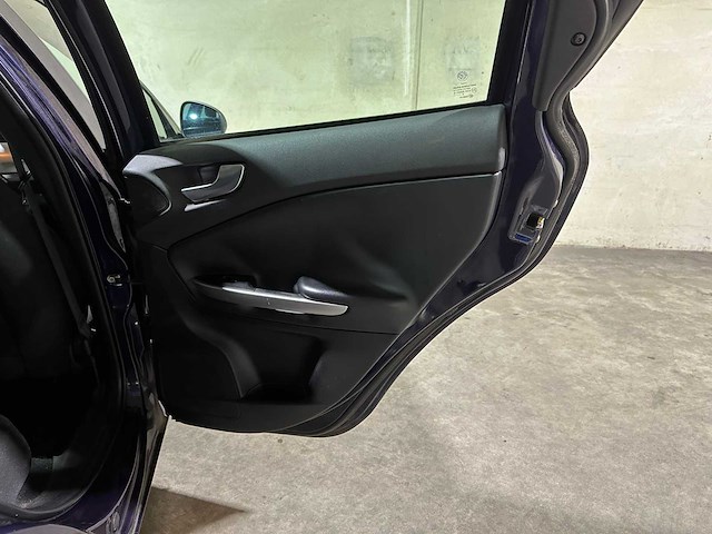 Alfa romeo giulietta 1.4 t distinctive 120pk 2010, kx-159-r - afbeelding 29 van  43