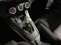 Alfa romeo giulietta 1.4 t distinctive 120pk 2010, kx-159-r - afbeelding 19 van  43