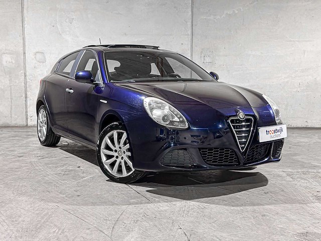 Alfa romeo giulietta 1.4 t distinctive 120pk 2010, kx-159-r - afbeelding 41 van  43