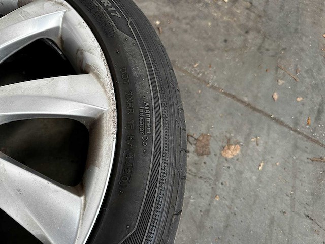 Alfa romeo giulietta 1.4 t distinctive 170pk 2012 (origineel-nl), 00-xkp-5 - afbeelding 30 van  44