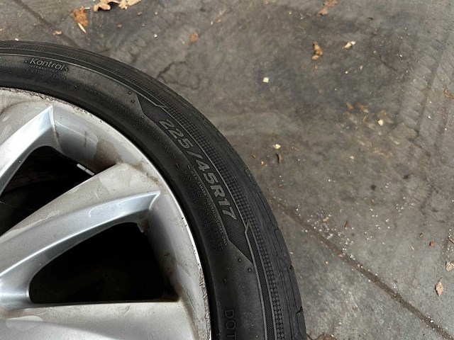 Alfa romeo giulietta 1.4 t distinctive 170pk 2012 (origineel-nl), 00-xkp-5 - afbeelding 41 van  43