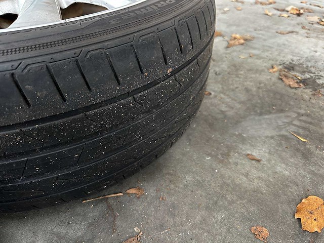 Alfa romeo giulietta 1.4 t distinctive 170pk 2012 (origineel-nl), 00-xkp-5 - afbeelding 43 van  43