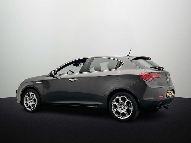 Alfa romeo giulietta 1.4 t distinctive 2012 | 25-txg-5 - afbeelding 6 van  8
