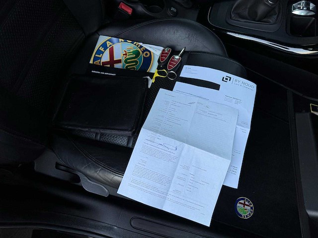 Alfa romeo giulietta 1.4 t distinctive 2012 | p-044-bh iaw - afbeelding 7 van  31