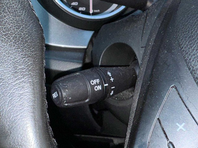 Alfa romeo giulietta 1.4 t distinctive 2012 | p-044-bh iaw - afbeelding 20 van  31