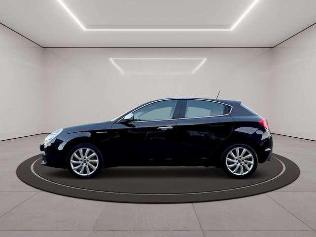 Alfa romeo giulietta 1.4 t distinctive 2012 | p-044-bh iaw - afbeelding 28 van  31