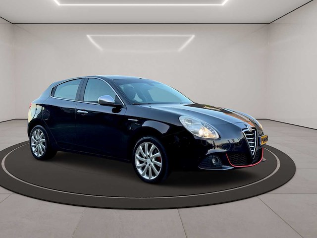 Alfa romeo giulietta 1.4 t distinctive 2012 | p-044-bh iaw - afbeelding 29 van  31