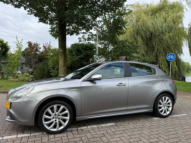 Alfa romeo giulietta 1.4 t distinctive 48-nfn-7 - afbeelding 11 van  15