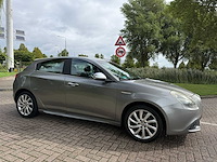Alfa romeo giulietta 1.4 t distinctive 48-nfn-7 - afbeelding 12 van  15