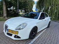Alfa romeo giulietta 1.4 t distinctive * 82-skg-8 - afbeelding 1 van  22