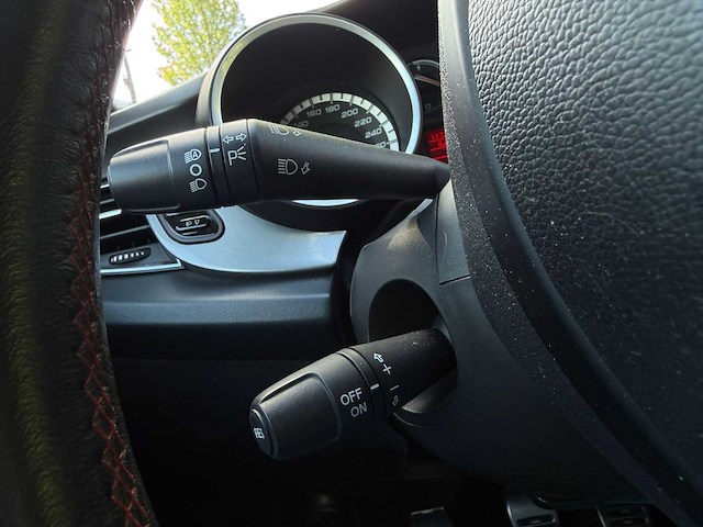 Alfa romeo giulietta 1.4 t distinctive * 82-skg-8 - afbeelding 15 van  22