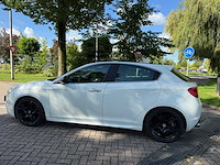 Alfa romeo giulietta 1.4 t distinctive * 82-skg-8 - afbeelding 18 van  22