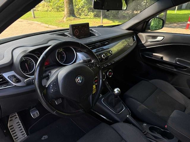 Alfa romeo giulietta 1.4 t distinctive * 82-skg-8 - afbeelding 22 van  22