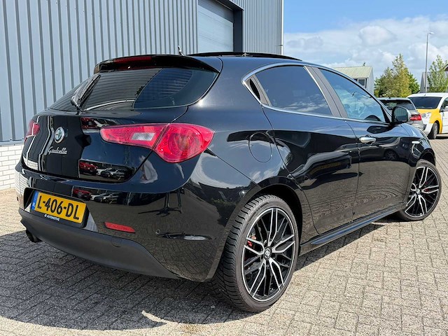Alfa romeo giulietta 1.4 t distinctive | l-406-dl i - afbeelding 3 van  17