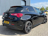 Alfa romeo giulietta 1.4 t distinctive | l-406-dl i - afbeelding 3 van  17