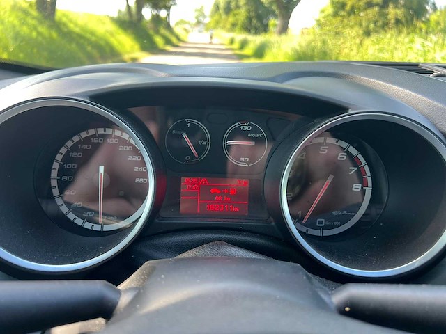 Alfa romeo giulietta 1.4 t distinctive , zf-331-d - afbeelding 3 van  21