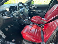 Alfa romeo giulietta 1.4 t distinctive , zf-331-d - afbeelding 10 van  21