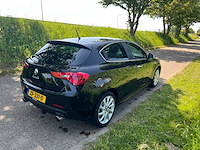 Alfa romeo giulietta 1.4 t distinctive , zf-331-d - afbeelding 19 van  21