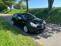 Alfa romeo giulietta 1.4 t distinctive , zf-331-d - afbeelding 21 van  21