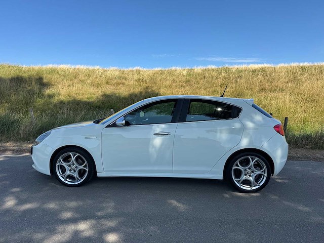 Alfa romeo giulietta 1.4 t sport distinctive 98-nnh-4 - afbeelding 12 van  16