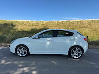 Alfa romeo giulietta 1.4 t sport distinctive 98-nnh-4 - afbeelding 12 van  16