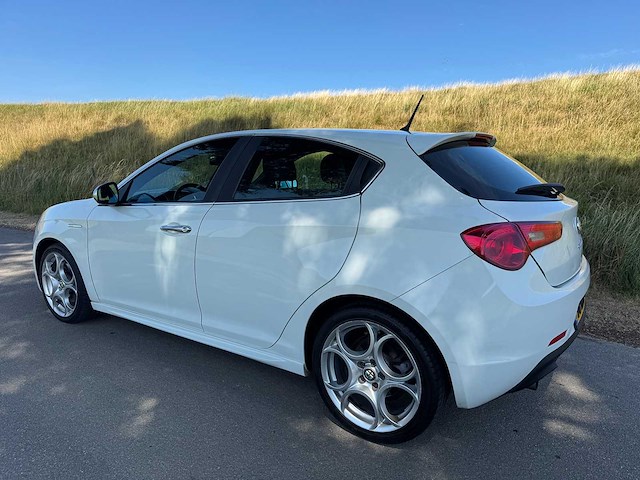 Alfa romeo giulietta 1.4 t sport distinctive 98-nnh-4 - afbeelding 13 van  16