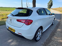 Alfa romeo giulietta 1.4 t sport distinctive 98-nnh-4 - afbeelding 24 van  28