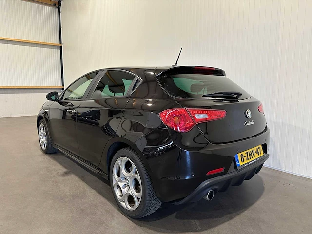 Alfa romeo giulietta 1.4 t sprint - afbeelding 13 van  18