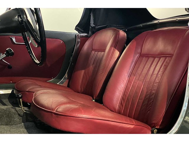 Alfa romeo giulietta spider cabriolet oldtimer - afbeelding 17 van  72