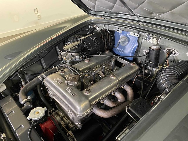 Alfa romeo giulietta spider cabriolet oldtimer - afbeelding 63 van  72