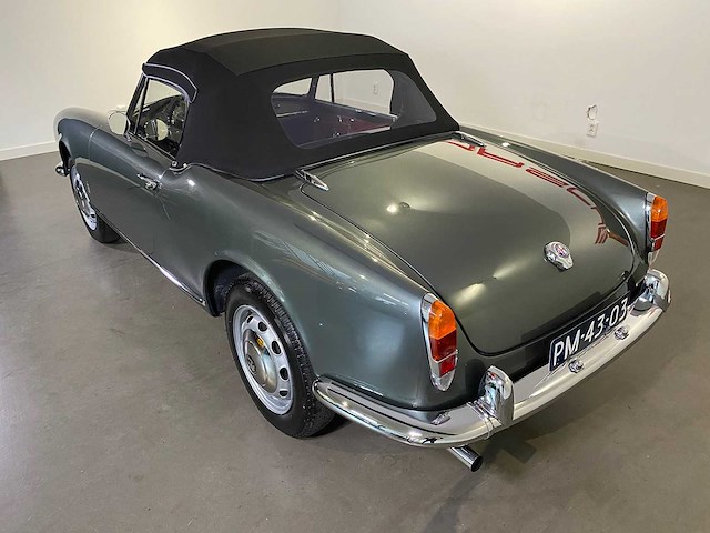 Alfa romeo giulietta spider cabriolet oldtimer - afbeelding 72 van  83