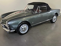 Alfa romeo giulietta spider cabriolet oldtimer - afbeelding 2 van  6