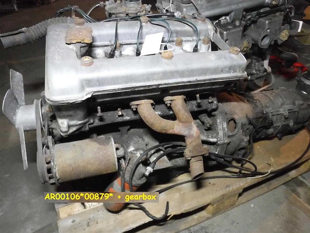 Alfa romeo giulietta spider / sprint veloce 1300 engine & gearbox | original classic parts - afbeelding 8 van  9